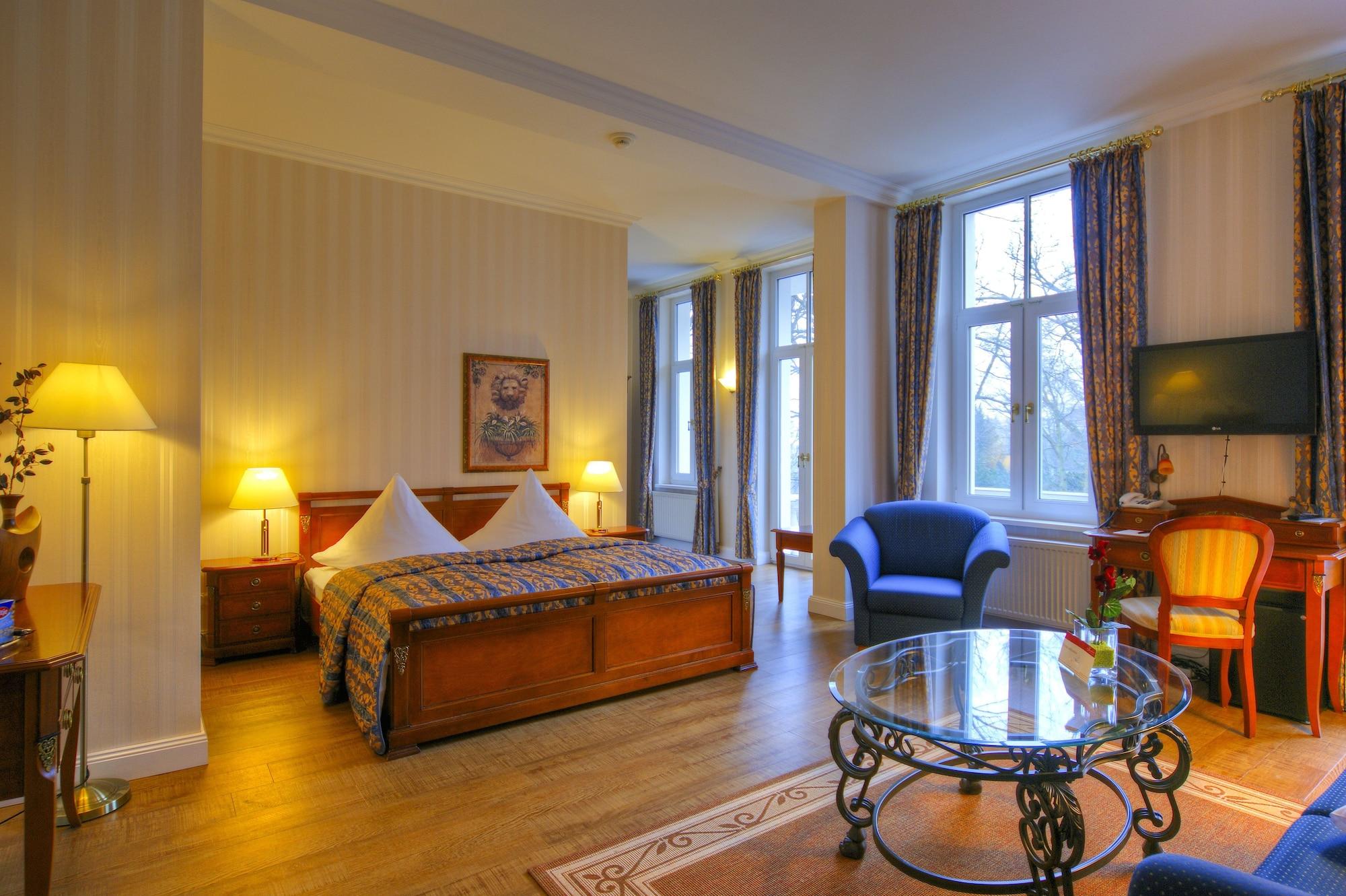 Kurparkhotel Warnemuende 로스토크 외부 사진